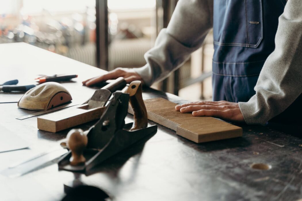 Essential Tools for Blue-Collar Freelancers