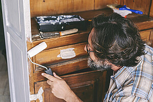 Discovering Cabinet Painters Near Me: Tealpot Blue-Collar Freelance Platform